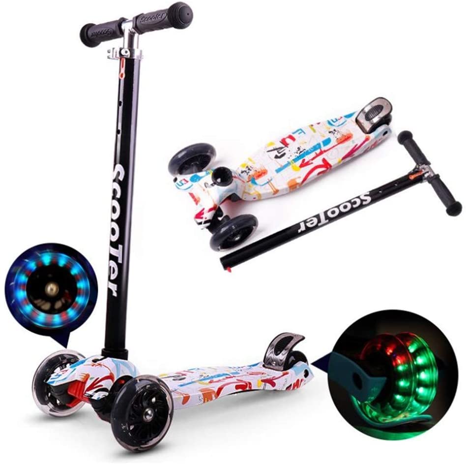 طفل سكوتر أدى طفل سكوتر أدى